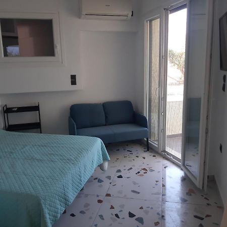 Vravrona Beach Apartments อาร์เตมีดา ภายนอก รูปภาพ